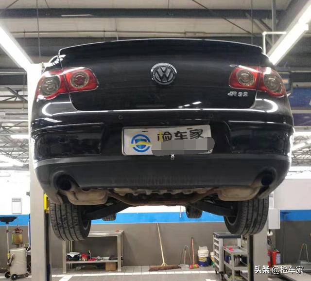 新旧款迈腾对比（四驱迈腾当年新车43万）(27)