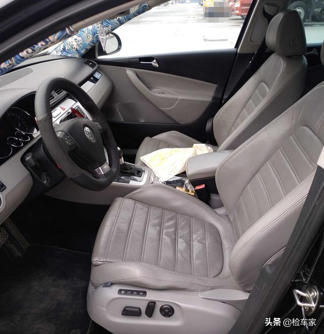 新旧款迈腾对比（四驱迈腾当年新车43万）(17)