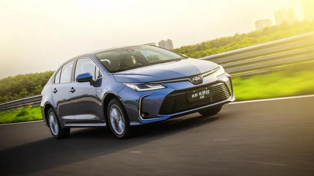 丰田最新款车上市价（丰田一口气上市4款车）(1)