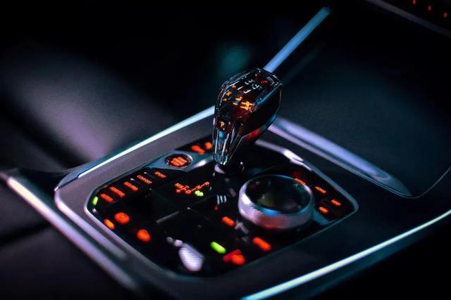 宝马功能按键图解（来了来了宝马车内按钮实用大全）(1)