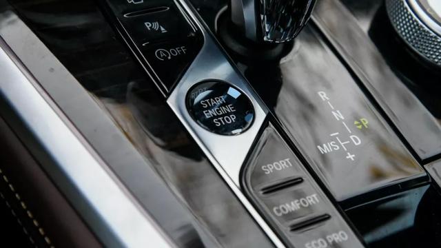 宝马功能按键图解（来了来了宝马车内按钮实用大全）(37)