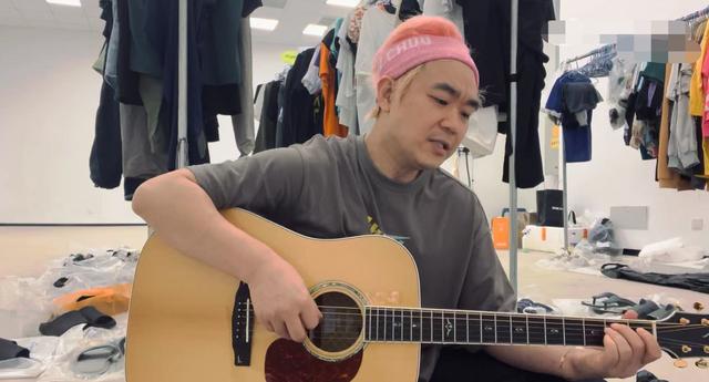 薛之谦悼念赵英俊被骂是为什么(赵英俊45岁冥诞众星悼念)(5)