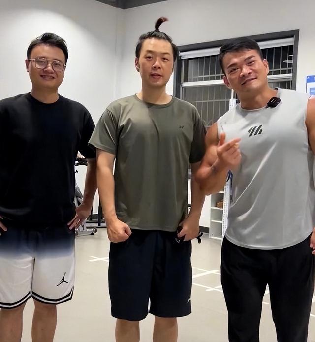 杜海涛多大了个人资料（杜海涛素颜露面）(11)