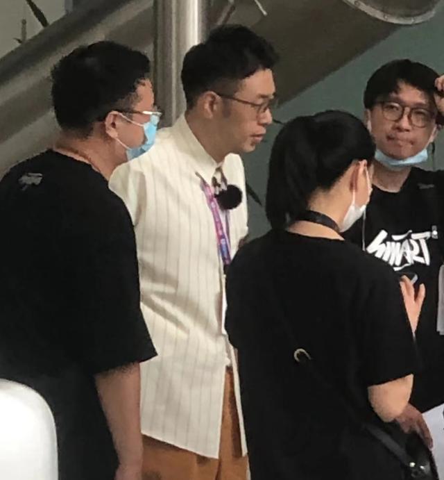 杜海涛多大了个人资料（杜海涛素颜露面）(13)