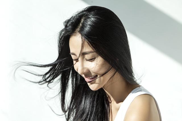 贾青个人资料有哪些（深扒贾青从选秀歌手到人气演员的惊天真相）(6)