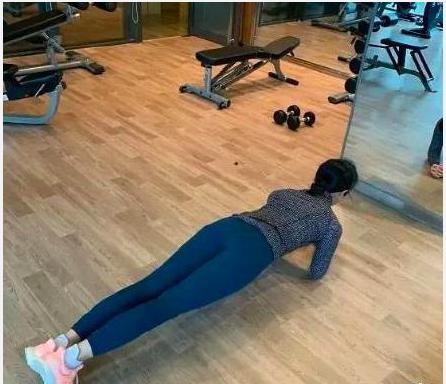 孙莉个人资料和家庭背景（孙莉是一个被婚姻）(13)