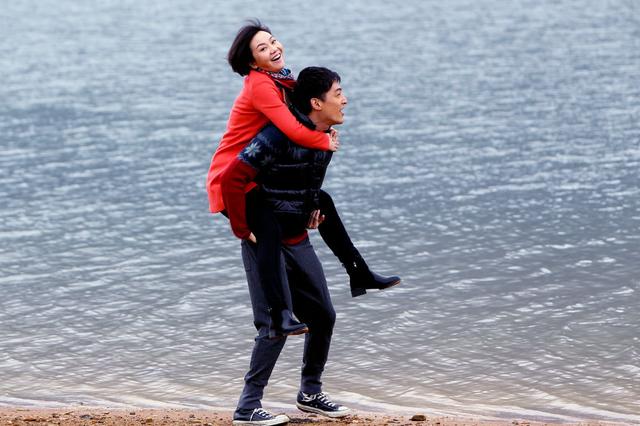 闫妮和胡歌个人资料(46岁闫妮单身依然期待爱情)(7)