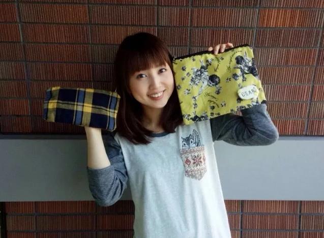 岩村爱子(Iwamura Aiko  いわむら あいこ)个人资料写真作品