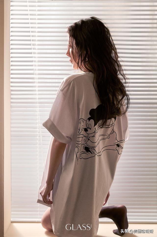 杨幂惊艳写真大集合高级感（杨幂不愧是当红女星）(3)