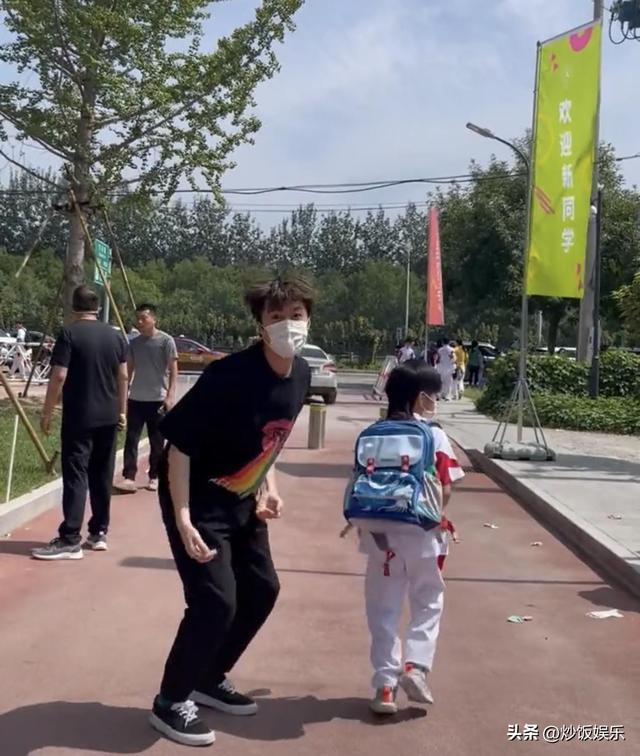 姚笛官宣结婚是哪一天(42岁知名男星官宣得子)(16)