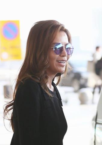 朱迅个人资料(主持人朱迅哽咽痛哭)(15)