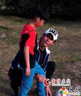 足球队高峰现状（前国脚高峰个人资料简介）(8)