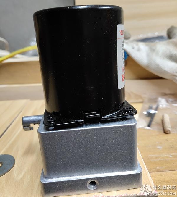 如何自制伸缩晾衣架(手把手教你超低成本制作美观实用的电动晾衣架)(20)