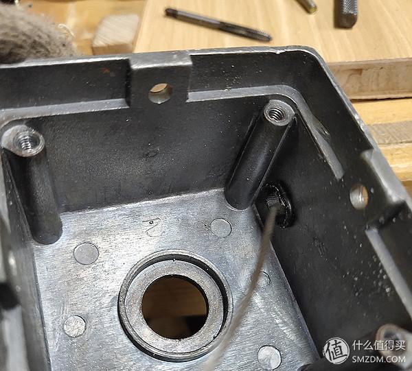 如何自制伸缩晾衣架(手把手教你超低成本制作美观实用的电动晾衣架)(26)