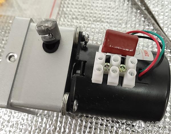 如何自制伸缩晾衣架(手把手教你超低成本制作美观实用的电动晾衣架)(28)