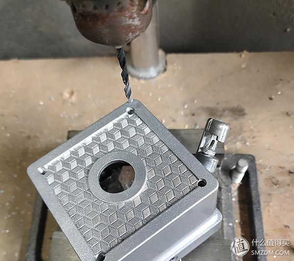 如何自制伸缩晾衣架(手把手教你超低成本制作美观实用的电动晾衣架)(22)