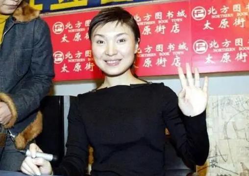 常回家看看陈红年轻时的盛世容颜(掏空丈夫12亿财产)(11)