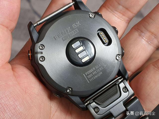 户外登山手表推荐（年度5款最佳户外运动手表）(4)