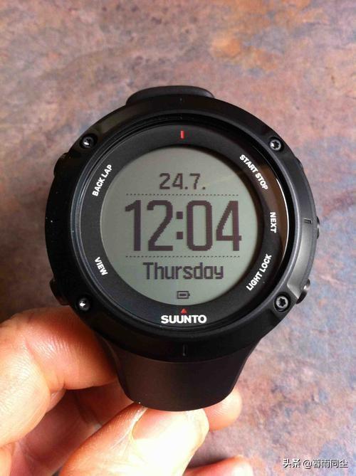 户外登山手表推荐（年度5款最佳户外运动手表）(15)