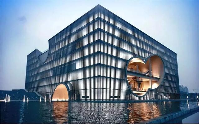 上海一日游最佳景点自由行(上海适合一日游的100个景点)(111)