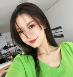 ​许凯与前女友合照（许凯前女友正式领证）