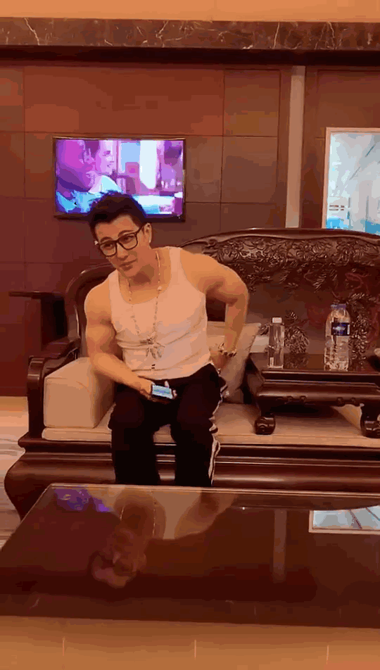 许绍洋和前女友（还记得海豚湾恋人的许绍洋吗）(4)