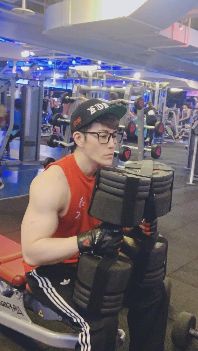 许绍洋和前女友（还记得海豚湾恋人的许绍洋吗）(22)