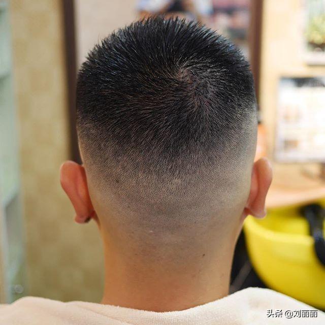 发型总监必须掌握的35款男发(最火最帅男发5大波)(4)