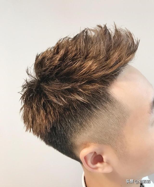 发型总监必须掌握的35款男发(最火最帅男发5大波)(14)