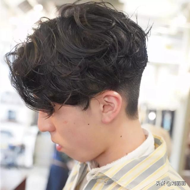 发型总监必须掌握的35款男发(最火最帅男发5大波)(20)