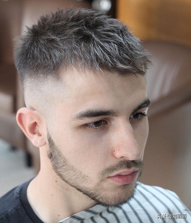 发型总监必须掌握的35款男发(最火最帅男发5大波)(12)
