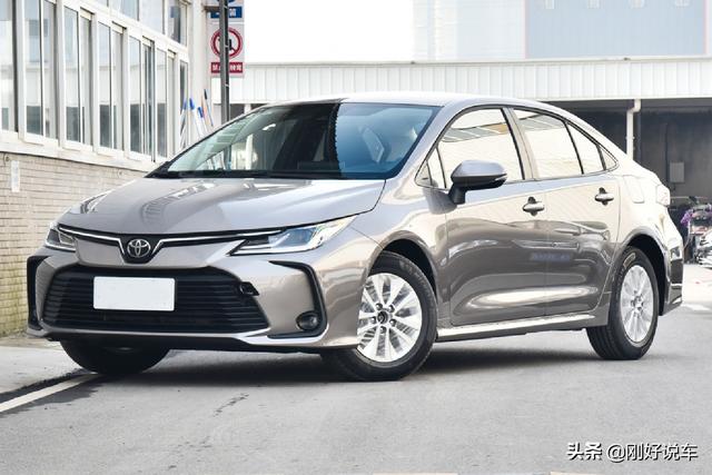 卡罗拉和新朗逸哪个更值得购买(全球车型不敌国内特供)(21)