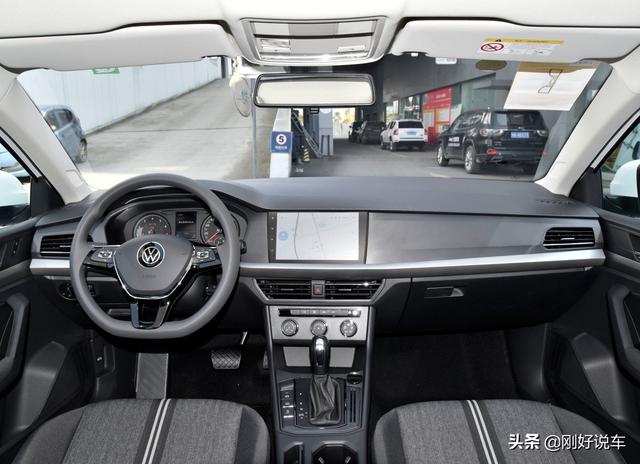 卡罗拉和新朗逸哪个更值得购买(全球车型不敌国内特供)(19)