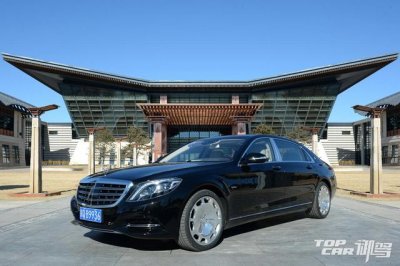 ​奔驰顶级车迈巴赫s600（堪比豪华头等舱）