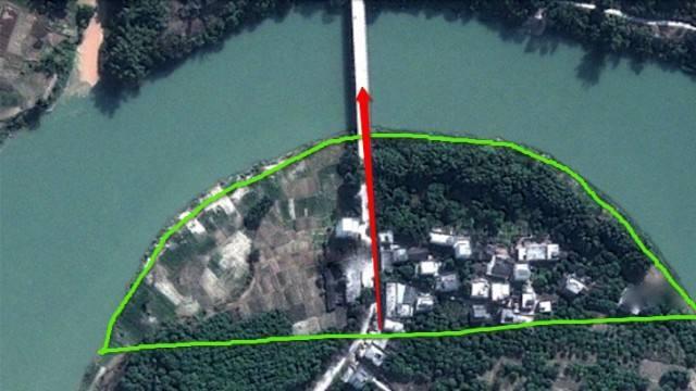 10.28重庆公交车坠江幸存（公交车坠江30人集体丧命）(8)