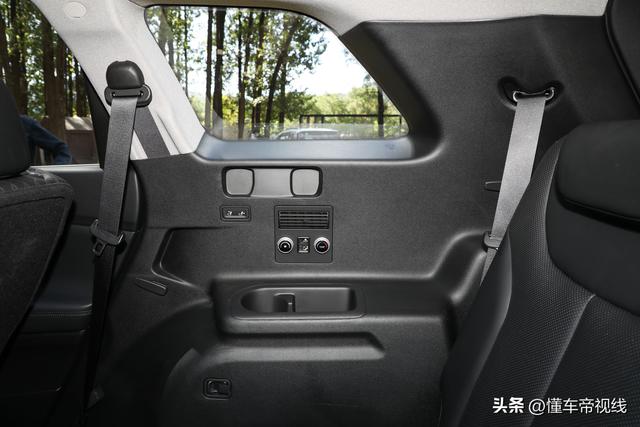 23款现代胜达旅行家（新车6座SUV老牌选手）(14)