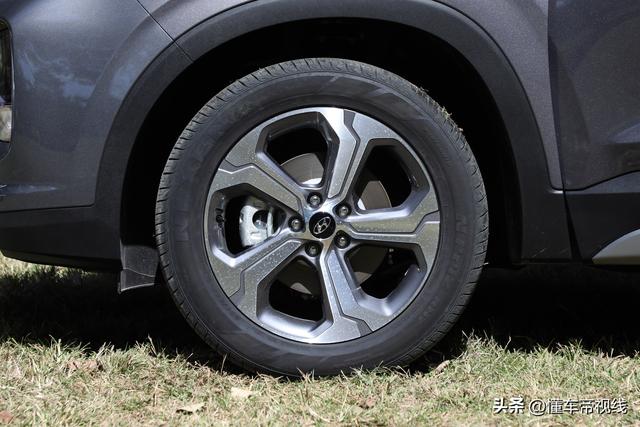 23款现代胜达旅行家（新车6座SUV老牌选手）(6)