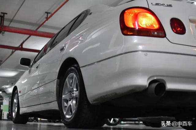 雷克萨斯is测评38号车评(AUTO史记凌志咬地鲨IS同年代的GS)(26)