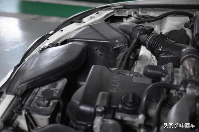 雷克萨斯is测评38号车评(AUTO史记凌志咬地鲨IS同年代的GS)(15)