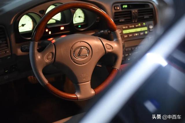 雷克萨斯is测评38号车评(AUTO史记凌志咬地鲨IS同年代的GS)(18)