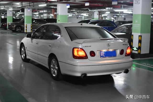 雷克萨斯is测评38号车评(AUTO史记凌志咬地鲨IS同年代的GS)(5)