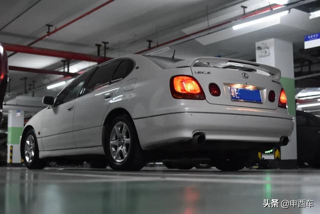 雷克萨斯is测评38号车评(AUTO史记凌志咬地鲨IS同年代的GS)(3)