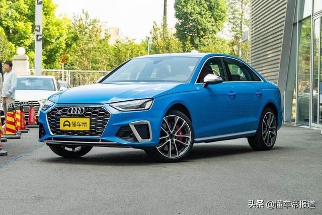 奥迪新款rs即将上市（新车售46.88万元起）(12)