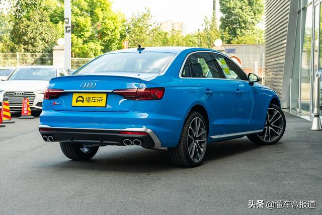 奥迪新款rs即将上市（新车售46.88万元起）(13)