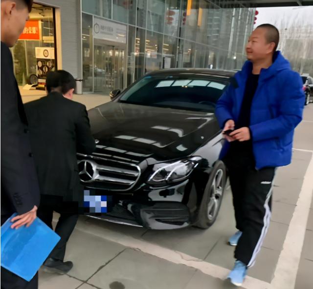 giao哥结婚照(爆红后娶娇妻开豪车)(5)