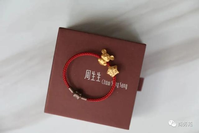 给新生宝宝买什么礼物好(新生宝宝礼物清单)(93)