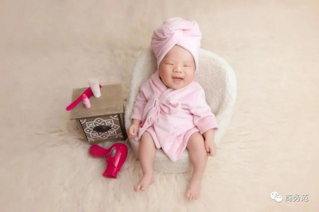 给新生宝宝买什么礼物好(新生宝宝礼物清单)(3)