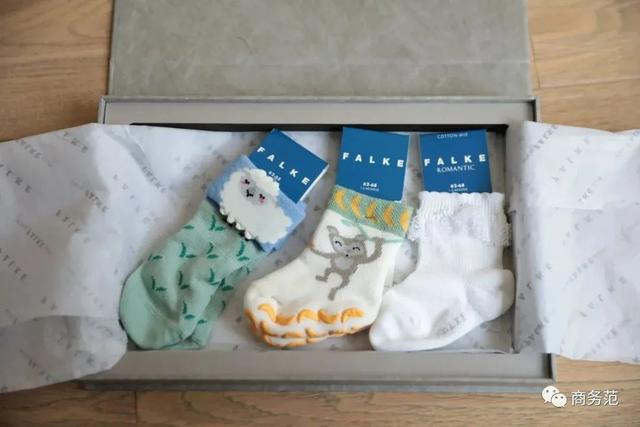 给新生宝宝买什么礼物好(新生宝宝礼物清单)(46)