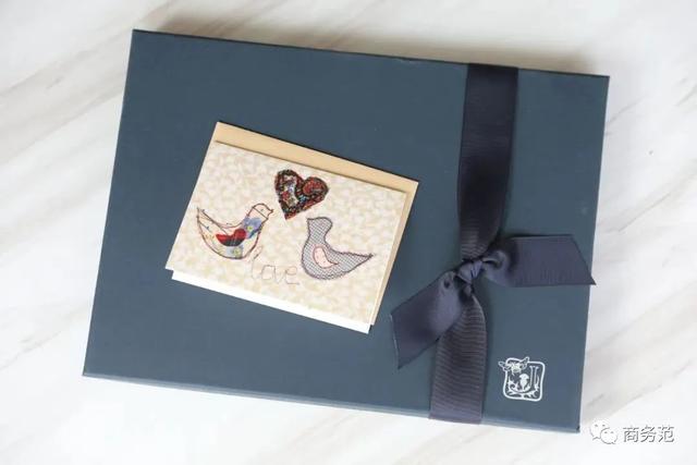 给新生宝宝买什么礼物好(新生宝宝礼物清单)(75)