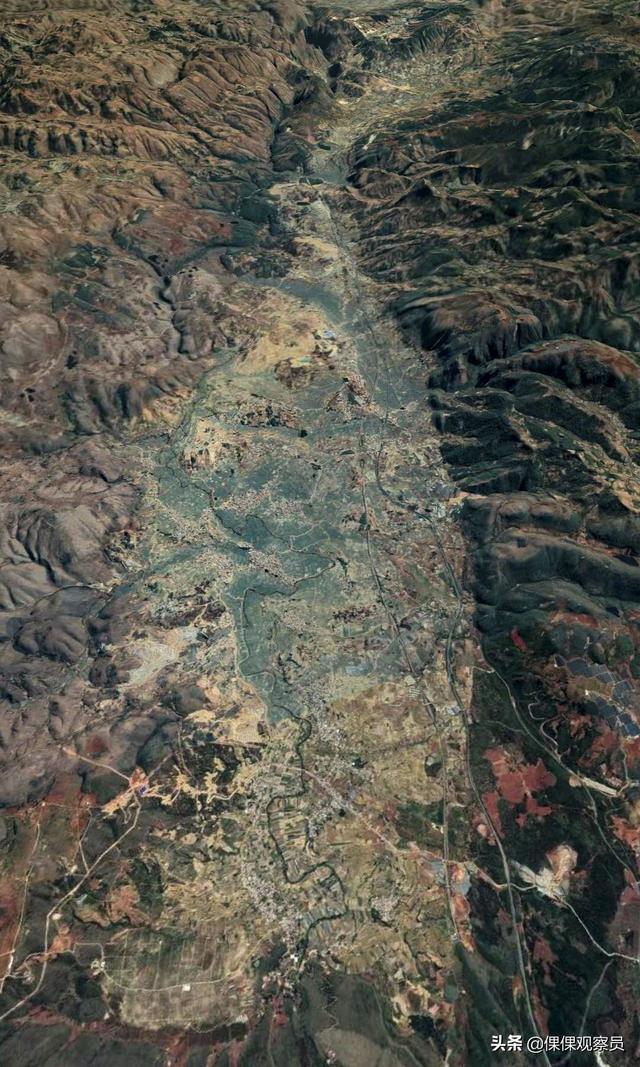 云南的红河州在哪里(云南坝子汇集-哈尼之乡-蜿蜒红河-滇南重镇)(89)